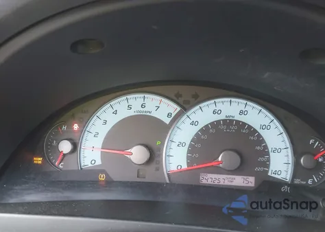 2011 Toyota Camry Se z USA, uszkodzony, nr VIN 4T1BF3EK2BU164764